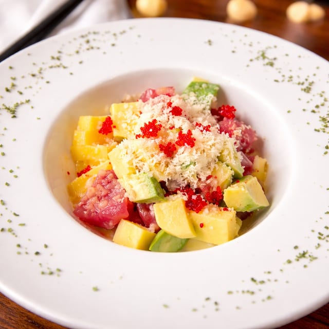 Tuna / Salmon Tartar.